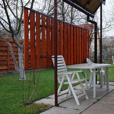House In Bohatyrska Street Київ Екстер'єр фото